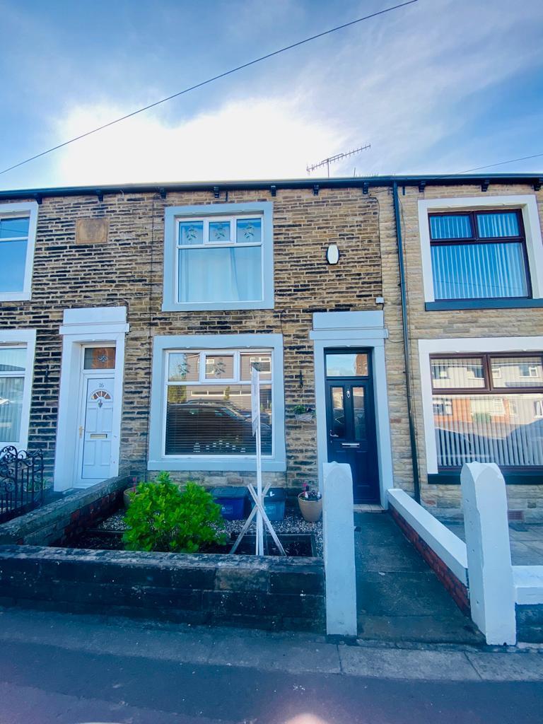St. Johns Road, Padiham, 3 bed terraced house £125,000