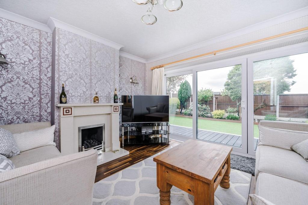 Carter Avenue, Hapton, Burnley 3 bed terraced house £200,000