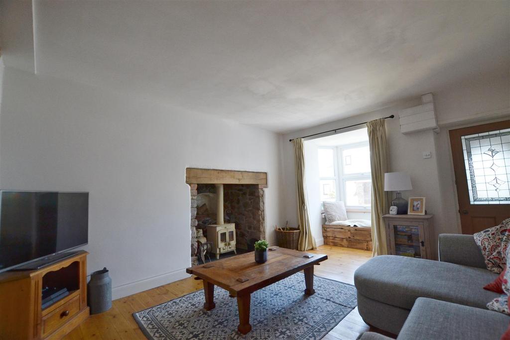7 Chapel Road, Llanreath, Pembroke Dock 2 bed terraced house £190,000