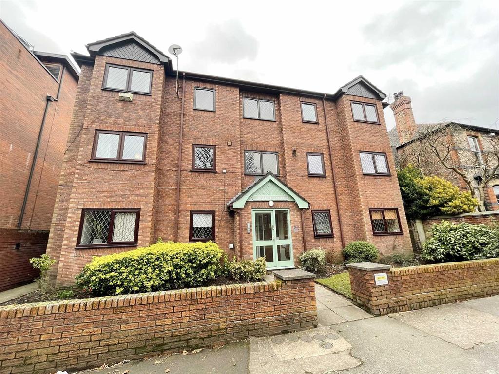 Hesketh Court, Hesketh Avenue, Didsbury 2 bed flat £850 pcm (£196 pw)
