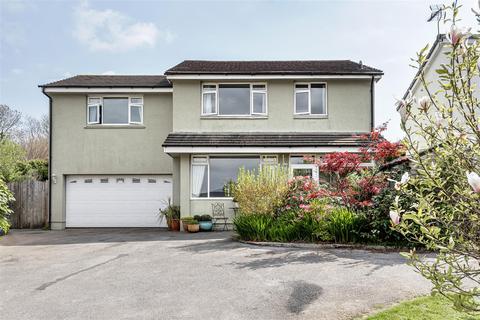 32 Clobells, South Brent, TQ10 9JW