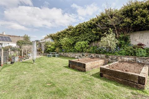 32 Clobells, South Brent, TQ10 9JW
