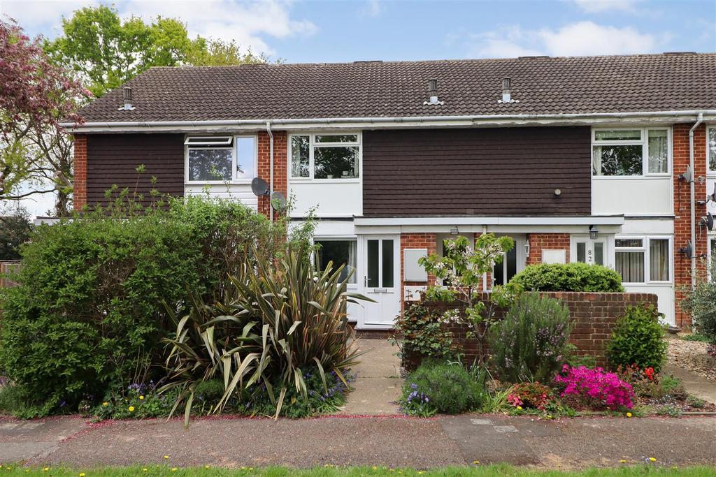 Sycamore Avenue, Horsham 1 bed £200,000