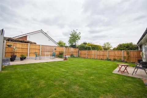 4 Willow Crescent, Hatfield Peverel, Chelmsford, CM3 2LJ