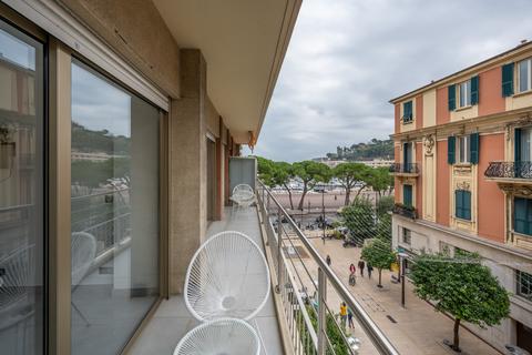 2 bedroom apartment - La Condamine, Monaco