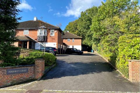 2 bedroom apartment for sale, Bagshot Road, Sunninghill, Ascot, Berkshire, SL5