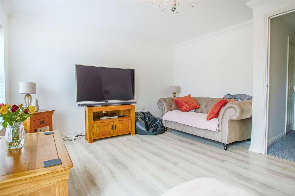 Sycamore Rise, Bracknell, Berkshire... 3 bed terraced house £2,150
