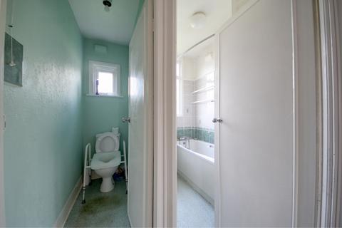 5 Elm Park Road, London, N21 2HP
