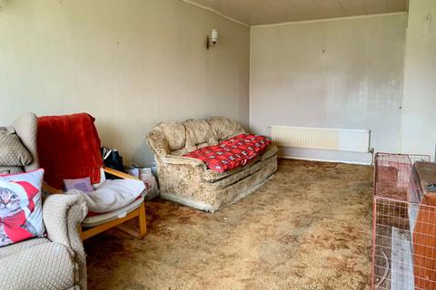 2 Coleraine Close, Northampton, NN2 8QF