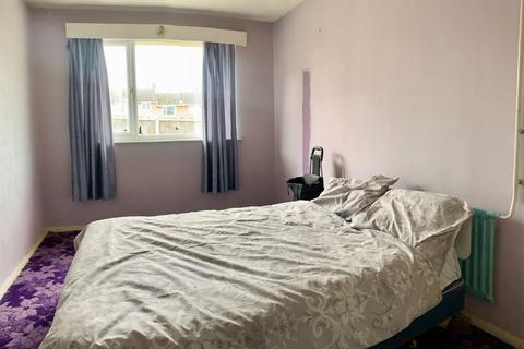 2 Coleraine Close, Northampton, NN2 8QF
