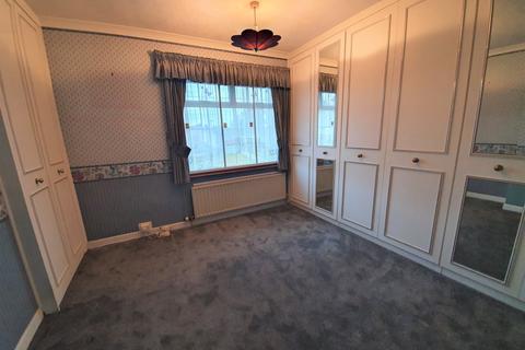 3 bedroom semi-detached house to rent - Sheepcotes Road, Chadwell Heath
