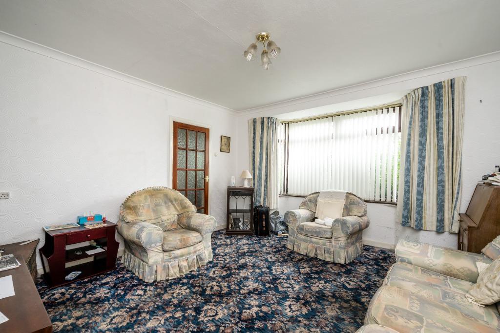 London Fields, Billinge, WN5 3 bed semidetached house £139,950