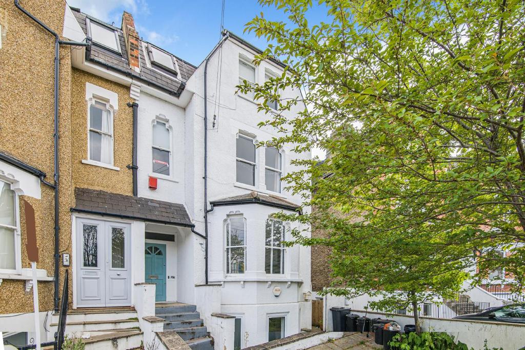 Culverden Road, Balham 2 bed flat £509,950