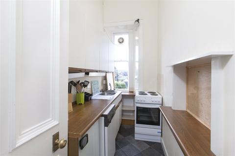 2 bedroom flat to rent, Queens Terrace, St Andrews, Fife, KY16