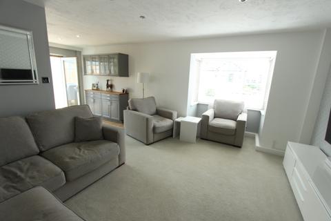 31 Camden Road, Chafford Hundred, Grays, RM16 6PY