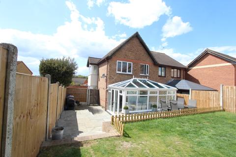 31 Camden Road, Chafford Hundred, Grays, RM16 6PY