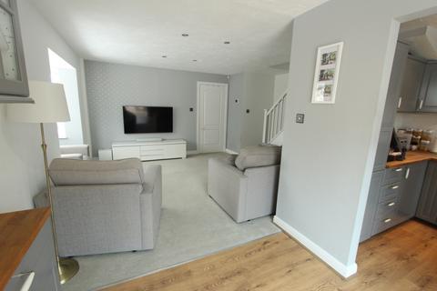 31 Camden Road, Chafford Hundred, Grays, RM16 6PY