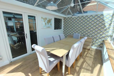 31 Camden Road, Chafford Hundred, Grays, RM16 6PY