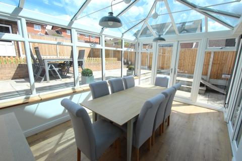31 Camden Road, Chafford Hundred, Grays, RM16 6PY