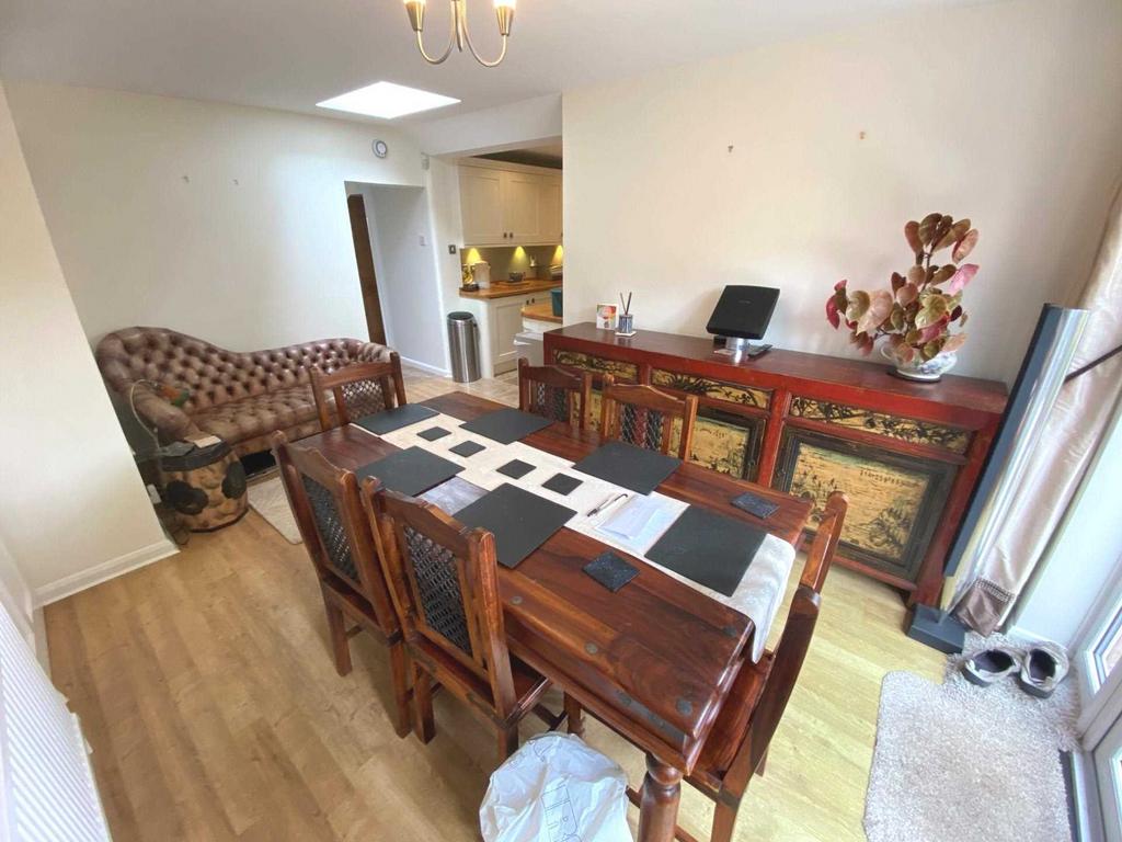 Radlett Road, Frogmore 2 bed cottage £1,600 pcm (£369 pw)