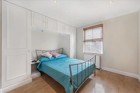 56 Biscay Road, London, W6 8JN