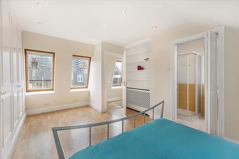56 Biscay Road, London, W6 8JN