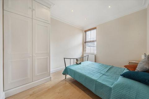 56 Biscay Road, London, W6 8JN