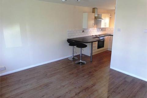 3, Hunters Lodge Blenheim Chase, Leigh-on-sea, SS9 3HG