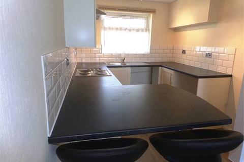 3, Hunters Lodge Blenheim Chase, Leigh-on-sea, SS9 3HG