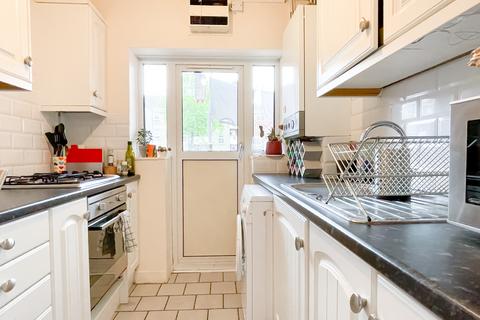 3 bedroom flat for sale, Bardsley House, Bardsley Lane, SE10
