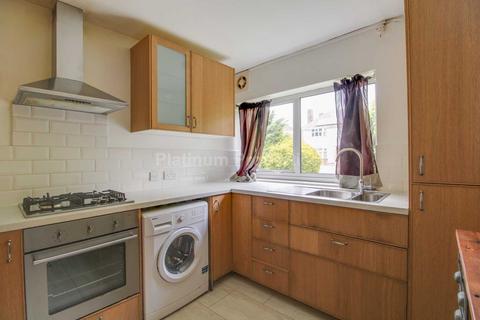 2 bedroom apartment to rent, Strangeways Road, Cambridge