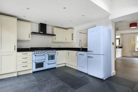 24 Wingmore Road, London, SE24 0AS