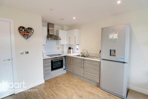 1 bedroom apartment for sale - Bessemer Road, Welwyn Garden City