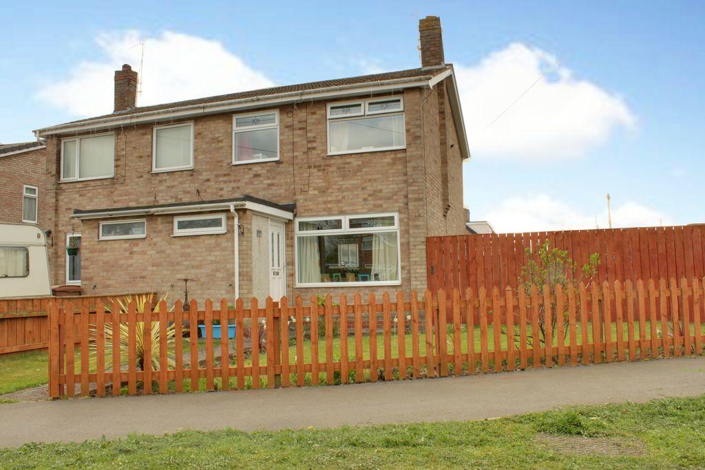 Highfield Road, Beverley HU17 9QT 3 bed semidetached house £240,000