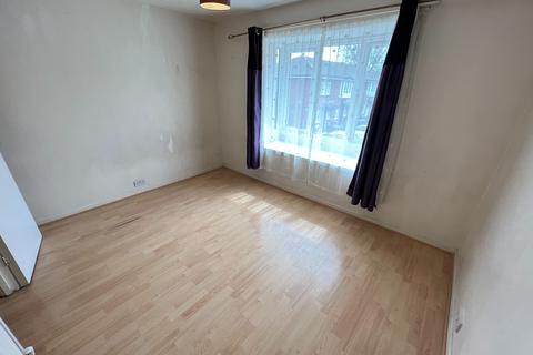 3 bedroom terraced house to rent, Rolvenden Place, London