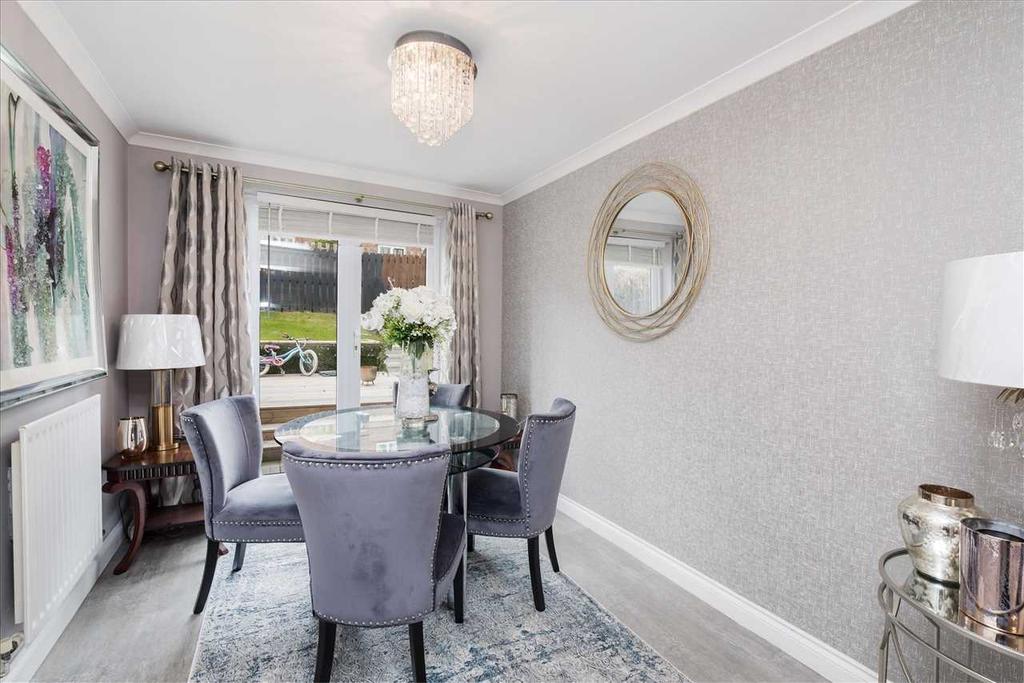 Dining Area (1)
