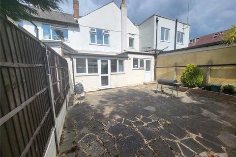 3 bedroom terraced house for sale - Chesterfield Road, surrey , Ashford, Surrey, TW15 3PD