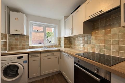 2 bedroom terraced house to rent, Hiskins, Wantage