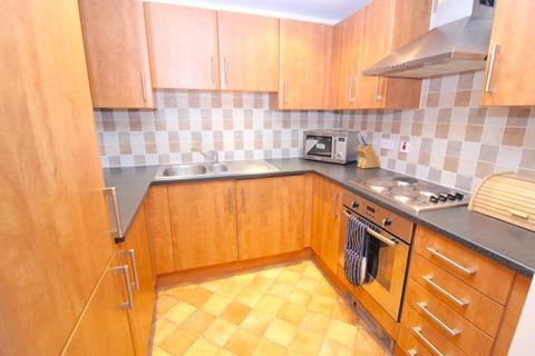 1 bedroom apartment to rent - Altamar, Kings Road, Swansea, West Glamorgan, SA1 8PP