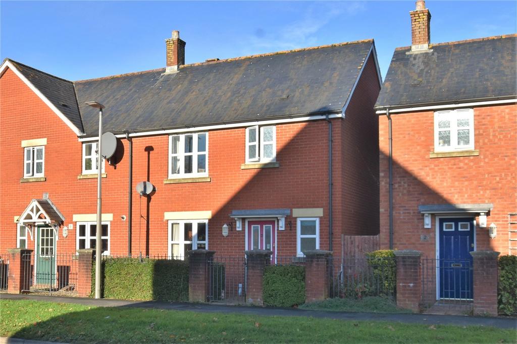Exmoor Close, Tiverton, Devon, EX16 3 bed semidetached house £875