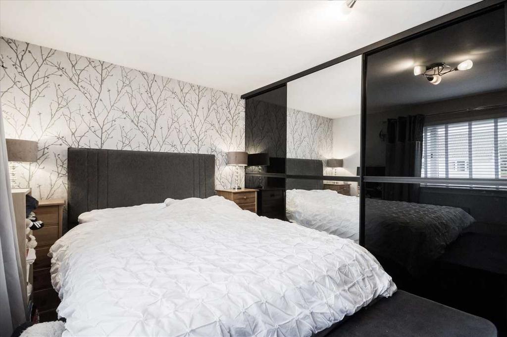 Bedroom One (2)
