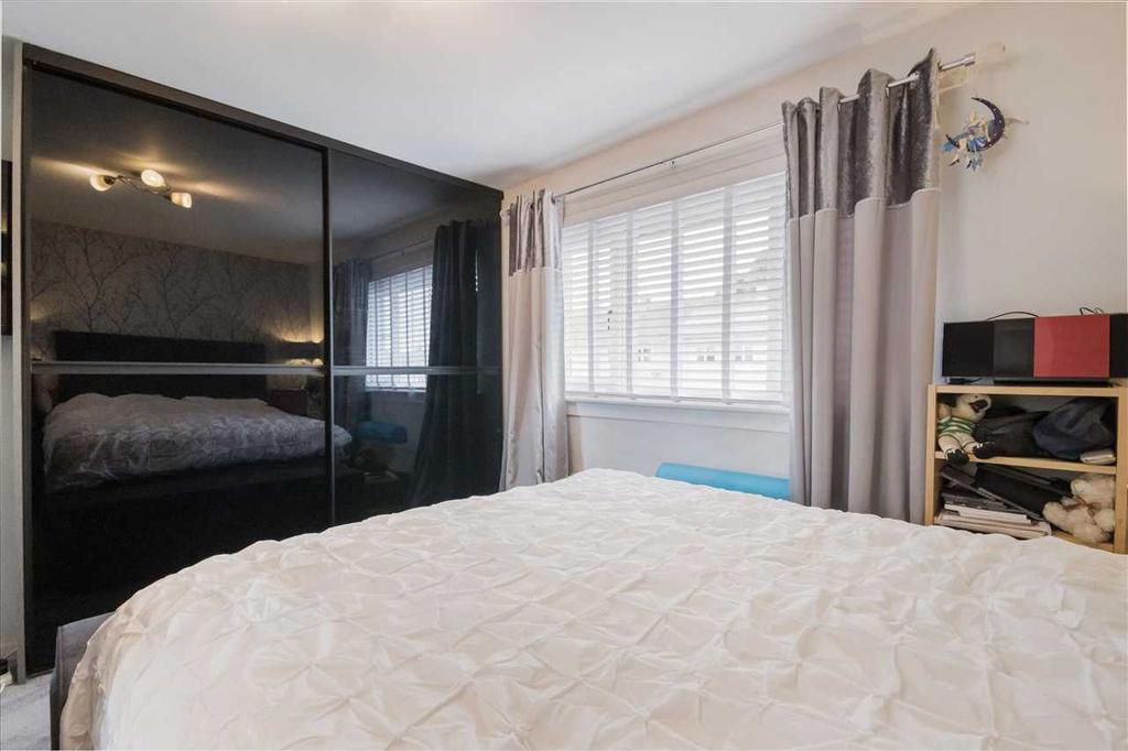 Bedroom One (3)