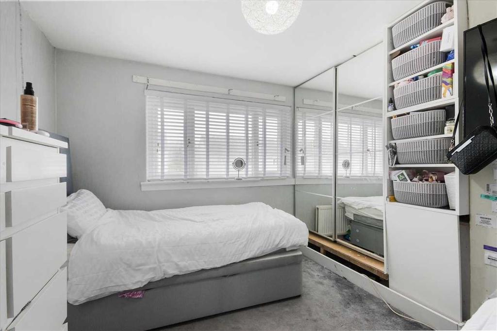 Bedroom Two (2)