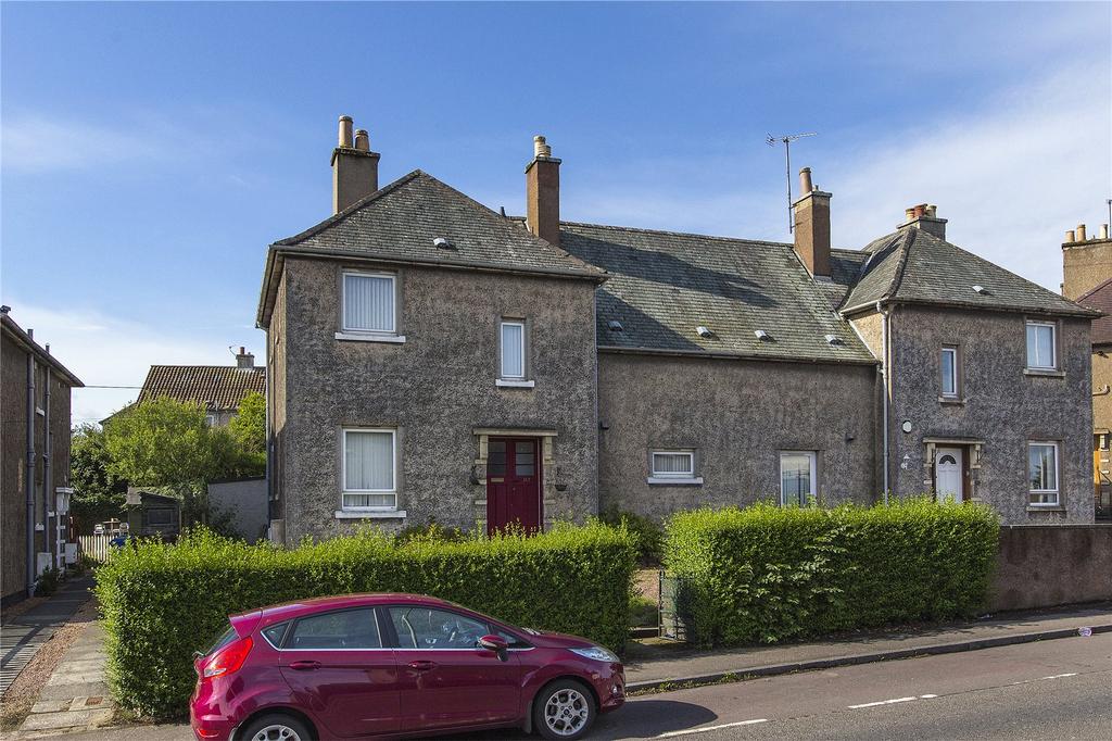 Lamond Drive, St Andrews, Fife, KY16 4 bed semidetached house £2,700