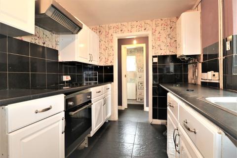 2 bedroom terraced house for sale - Frederick Street, Grimsby, DN31
