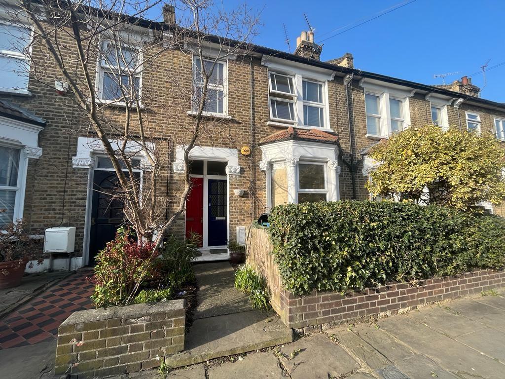 Gurdon Road, Charlton, SE7 1 bed flat £1,400 pcm (£323 pw)