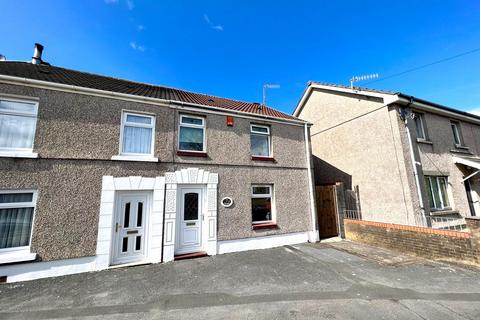 2 bedroom end of terrace house for sale, Copperworks Road, Llanelli, Carmarthenshire. SA15 2NG