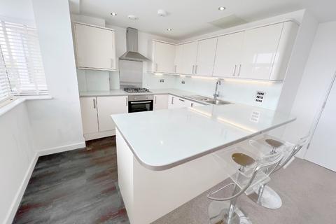 1 bedroom apartment for sale - Central Apartments, High Street, Rayleigh