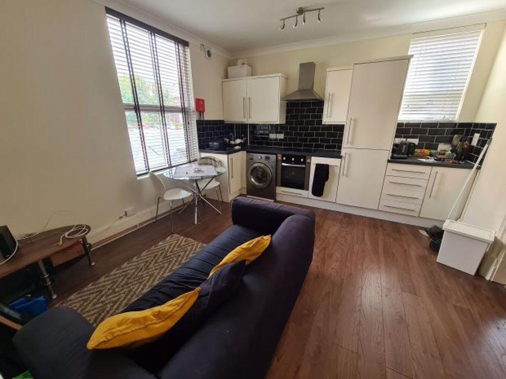 Morris Lane, Leeds 1 bed house £676 pcm (£156 pw)