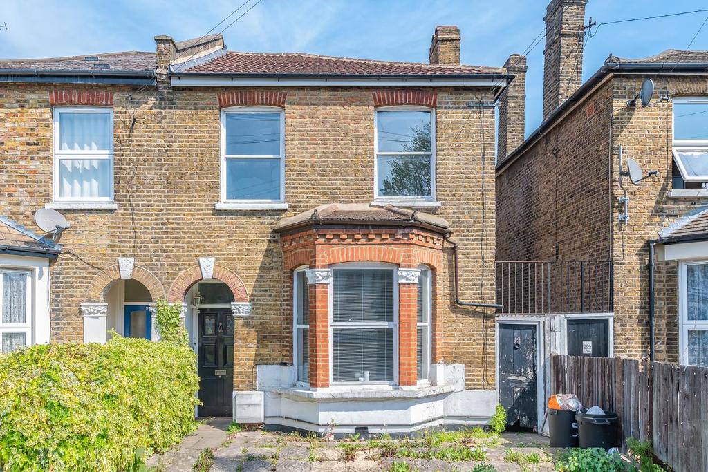 Byrne Road, Balham 5 bed semidetached house for sale £1,150,000